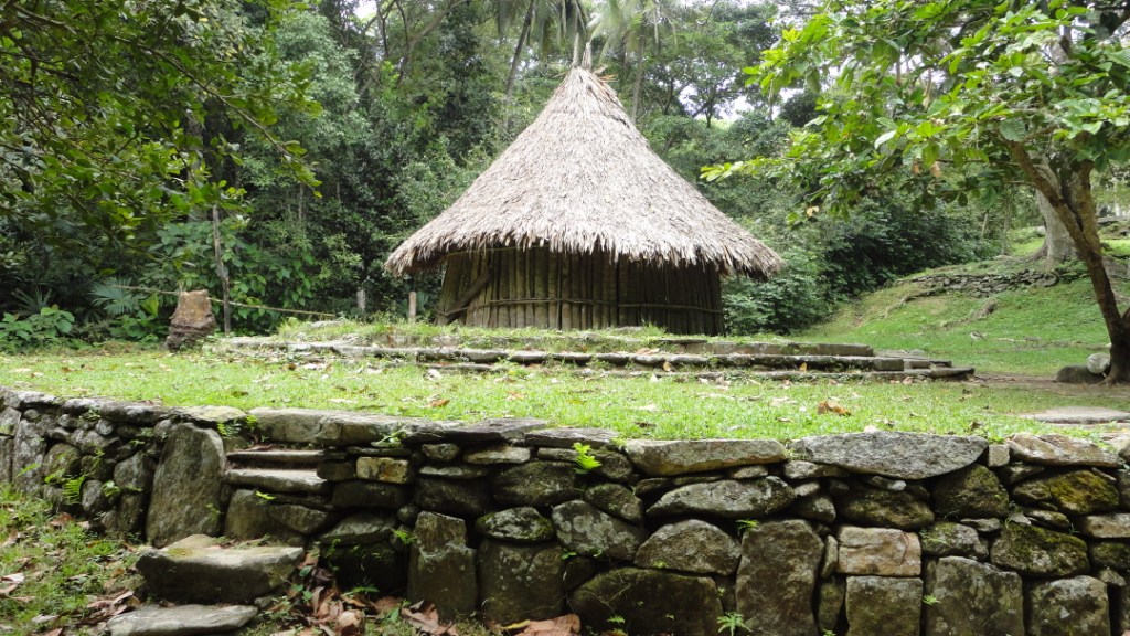 Parc Tayrona, des ruines dans la jungle
