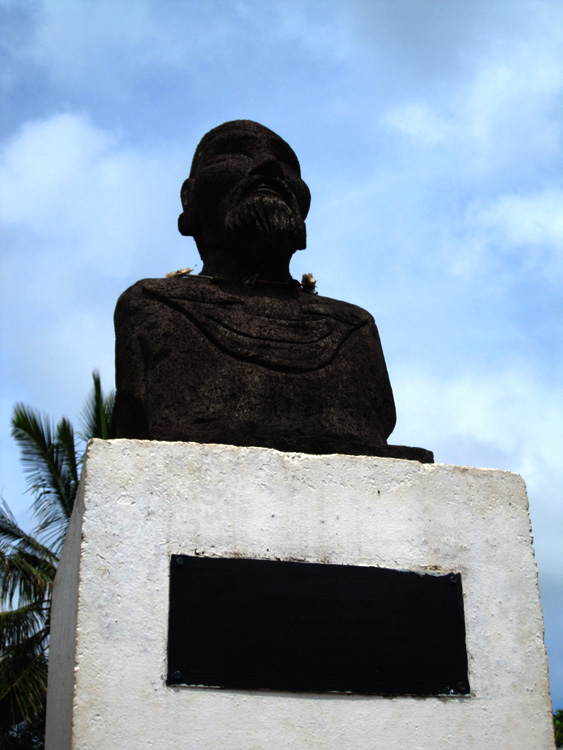Buste du dernier roi Rapa Nui qui a signé l'annexion de lîle par le Chili